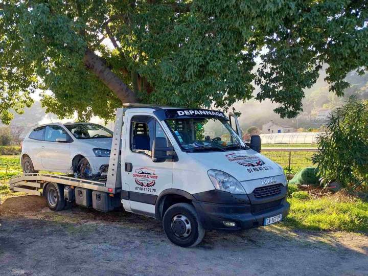 Débarras véhicule hors d'usage Nice